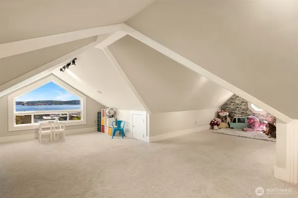 $2,900,000 | 1012 2nd Avenue West, Seattle, WA 98119