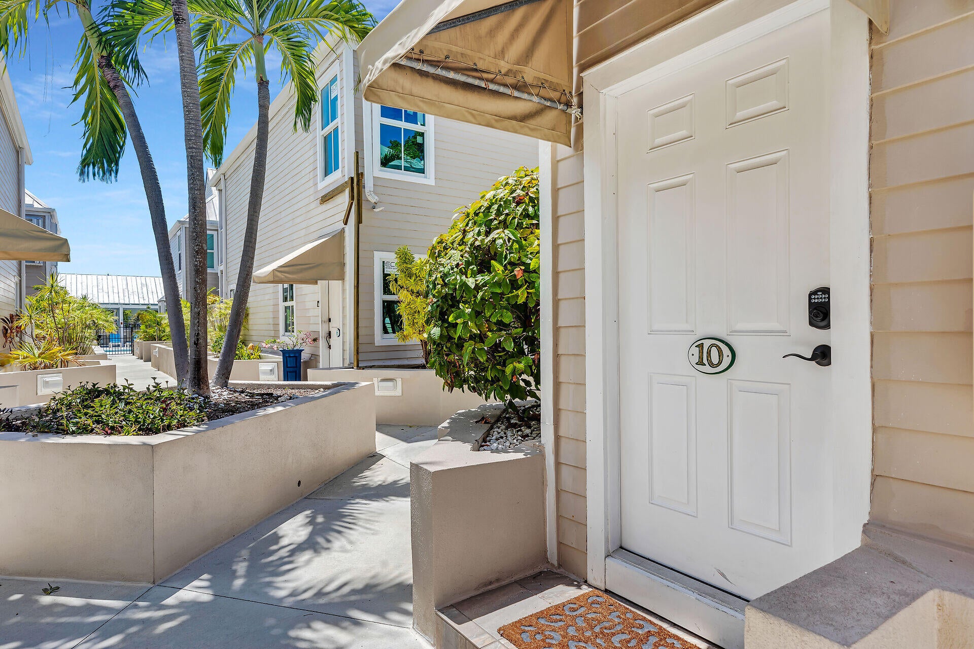 1075 Duval Street, Unit R10 Key West, FL 33040 - Photo 28 of 38 Gallery Image 28