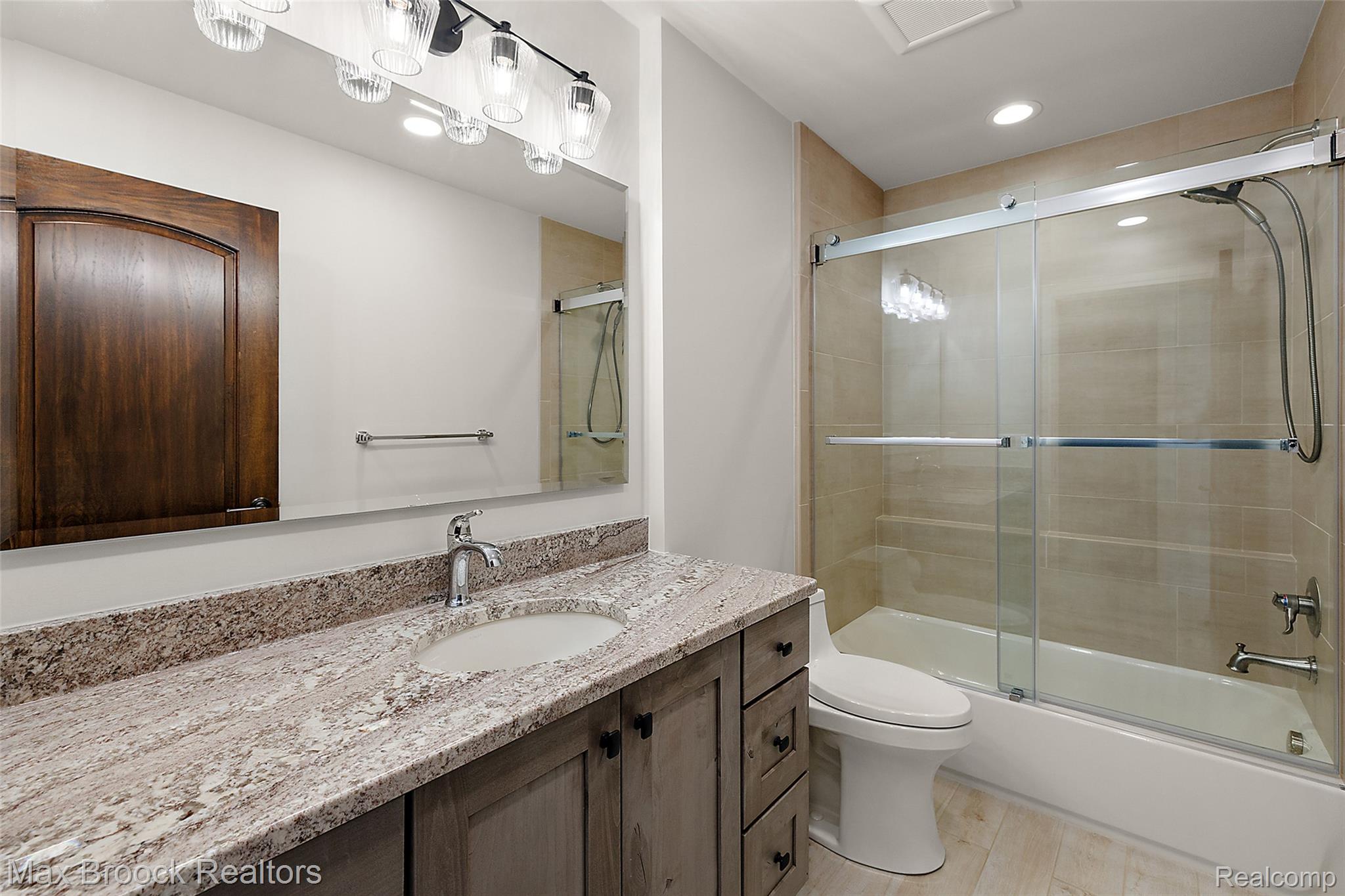 612 7th Street Rochester, MI 48307 - Photo 22 of 36 612 Seventh St-80.jpg