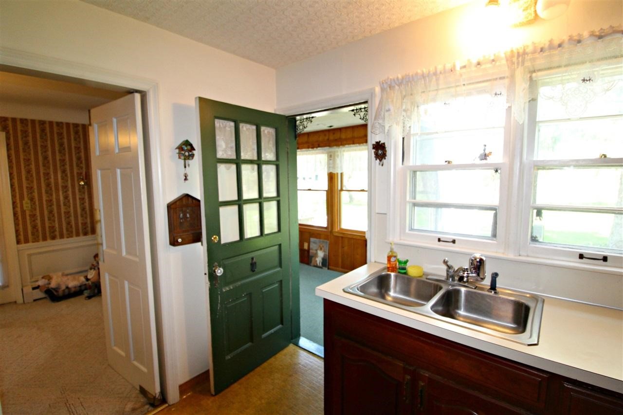 8346 Miller Road Swartz Creek, MI 48473 - Photo 11 of 27 21445810-10.JPG