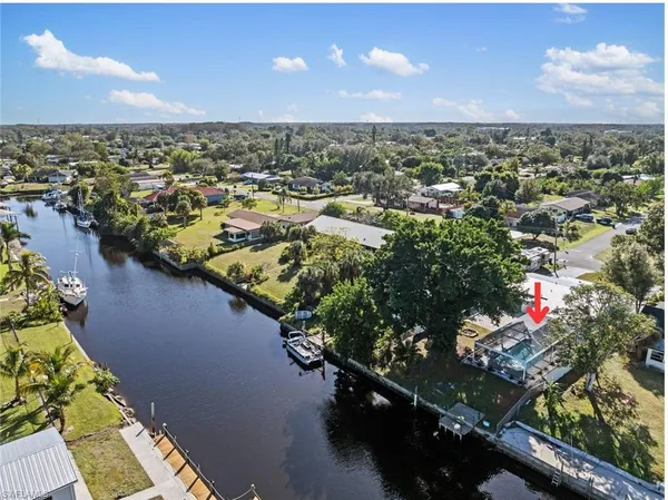 $455,000 | 12511 Davis Boulevard, Fort Myers, FL 33905