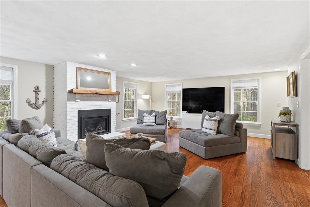 11 Perley Lane Boxford, MA 01921 - Photo 12 of 42