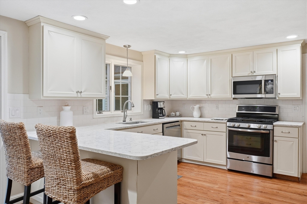 11 Perley Lane Boxford, MA 01921 - Photo 5 of 42