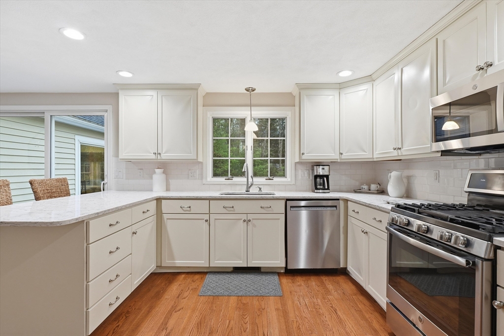 11 Perley Lane Boxford, MA 01921 - Photo 6 of 42