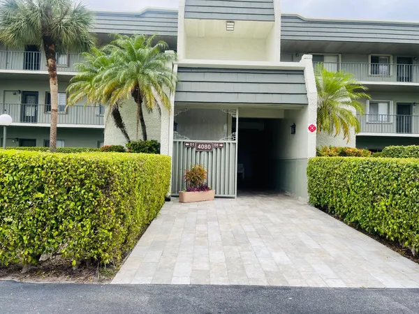 $1,999 | 4080 Tivoli Court, Unit 307, Lake Worth, FL 33467