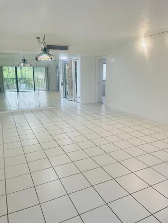 $1,999 | 4080 Tivoli Court, Unit 307, Lake Worth, FL 33467