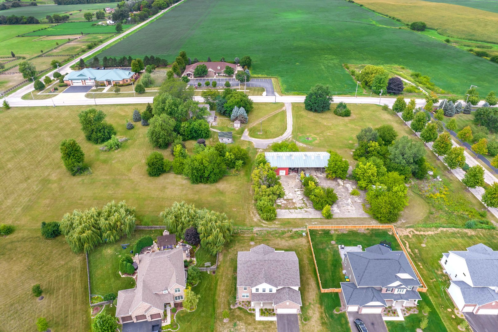 870 Simons Road Plainfield, IL 60585 - Photo 11 of 14 an aerial view of residential house with outdoor space and swimming pool