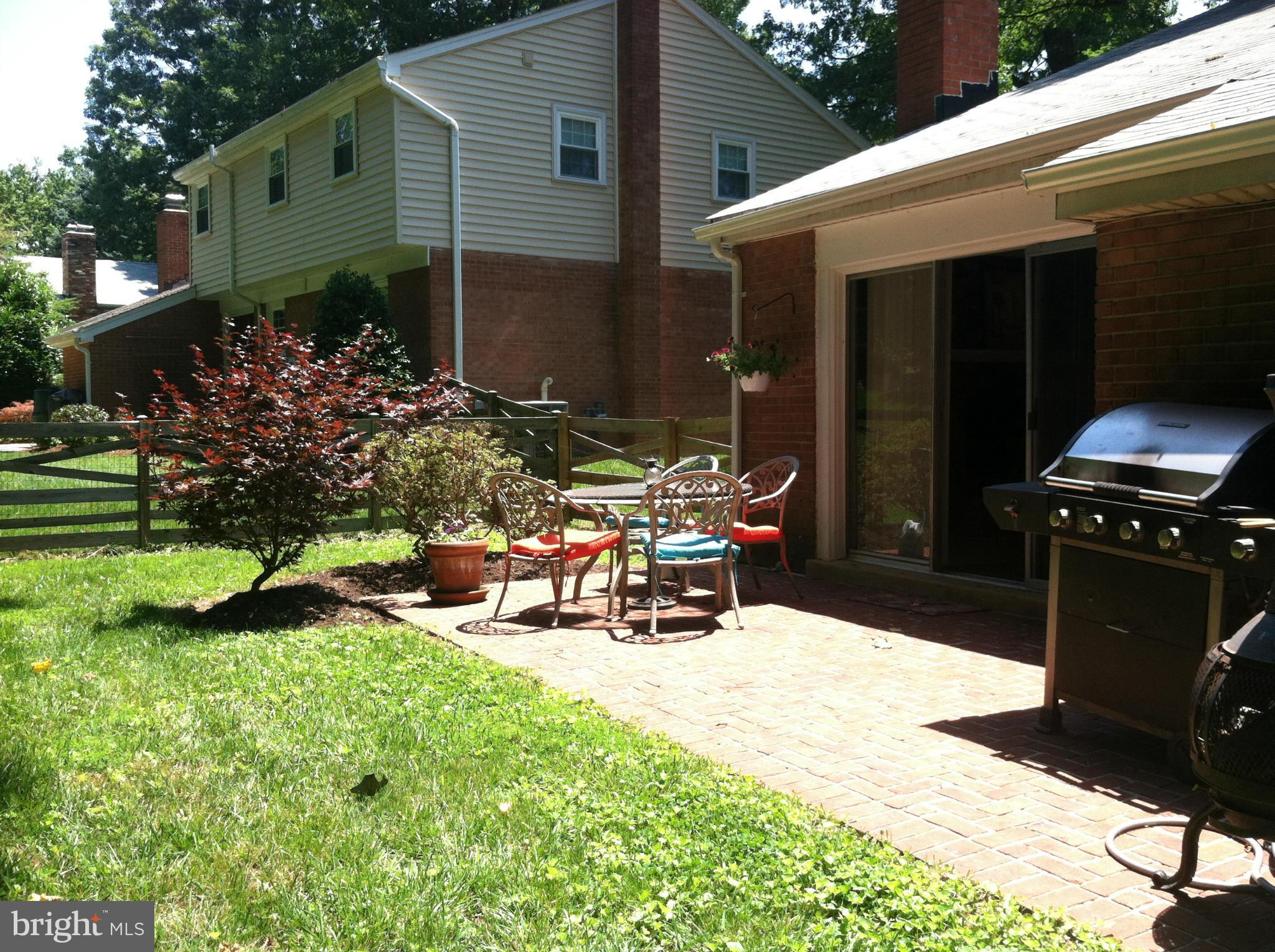 8108 Langbrook Road Springfield, VA 22152 - Photo 20 of 20 Exterior (Rear)