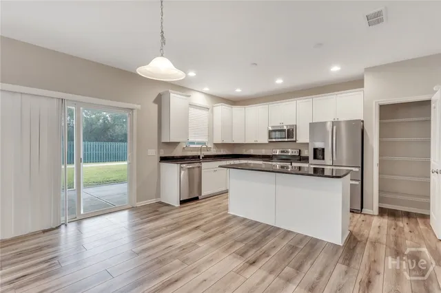 $2,500 | 580 Waybridge Way, Richmond Hill, GA 31324