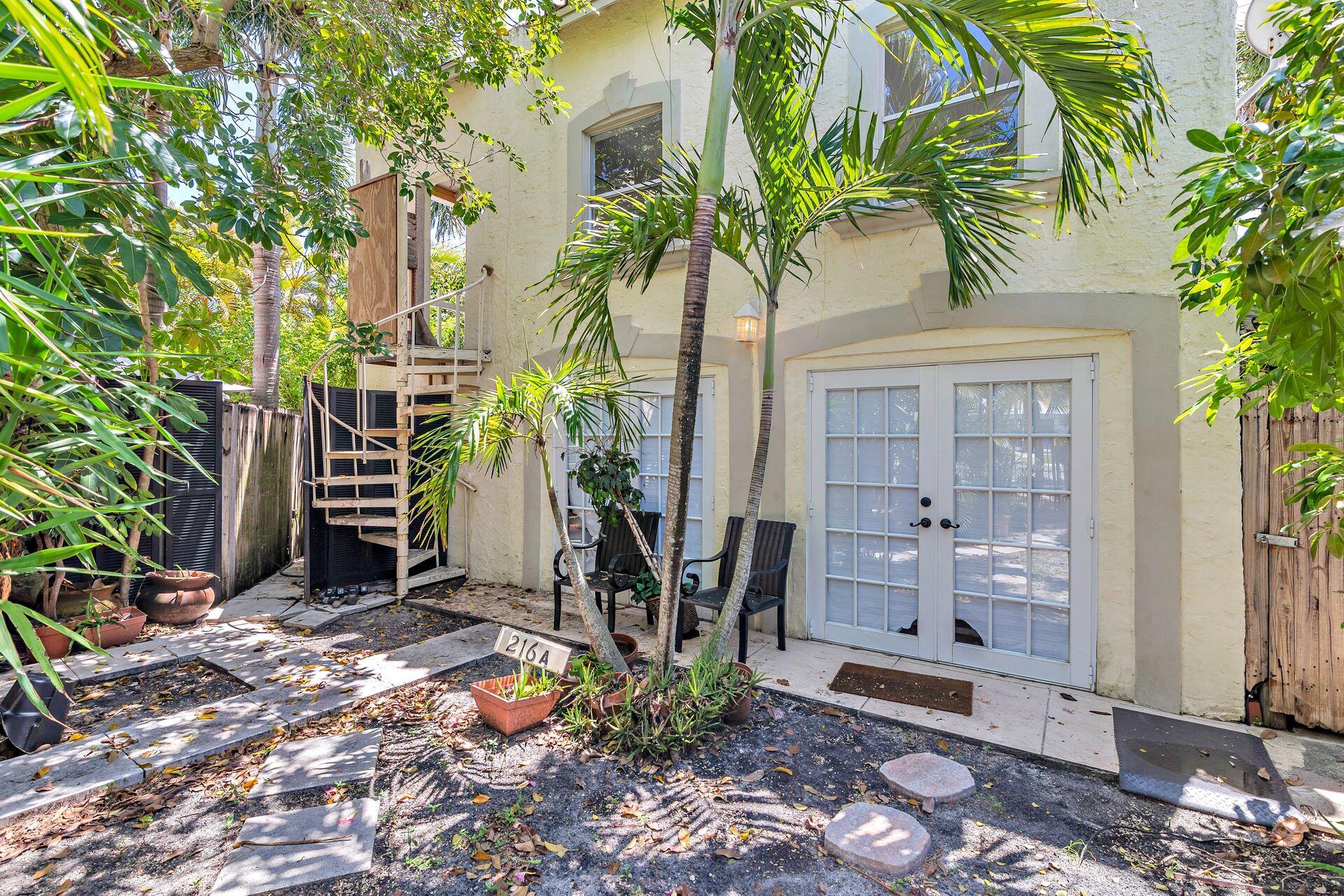 214 Conniston Road West Palm Beach, FL 33405 - Photo 12 of 18 20