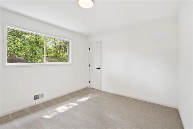 $579,900 | 3844 Lake Drive Southeast, Smyrna, GA 30082