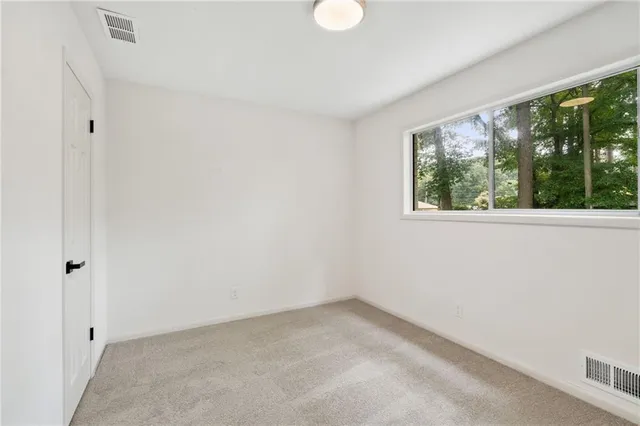 $579,900 | 3844 Lake Drive Southeast, Smyrna, GA 30082