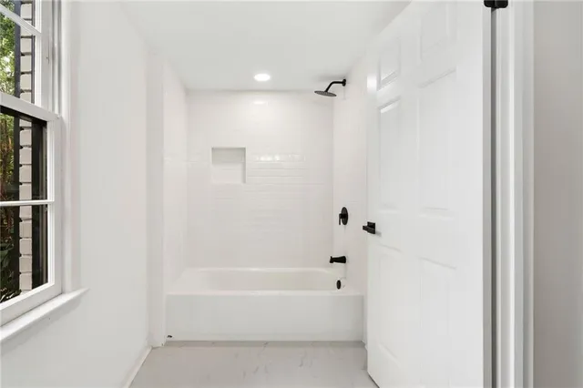 $579,900 | 3844 Lake Drive Southeast, Smyrna, GA 30082