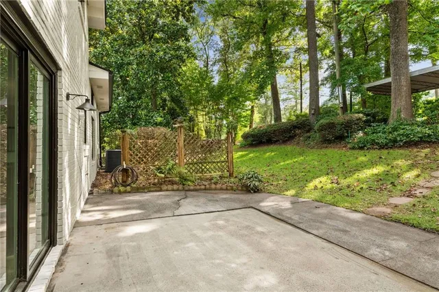 $579,900 | 3844 Lake Drive Southeast, Smyrna, GA 30082