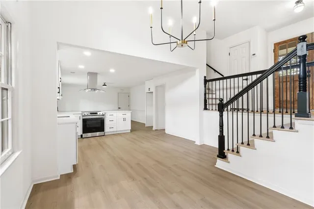 $579,900 | 3844 Lake Drive Southeast, Smyrna, GA 30082