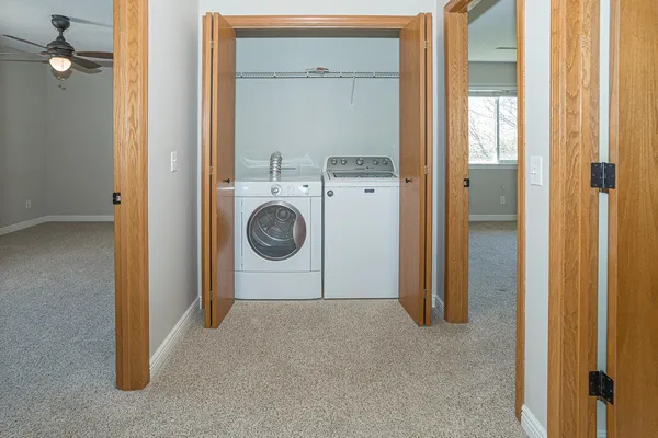 $164,000 | 4186 Fairview Drive, Unit 9, Bettendorf, IA 52722