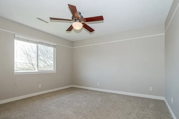$164,000 | 4186 Fairview Drive, Unit 9, Bettendorf, IA 52722
