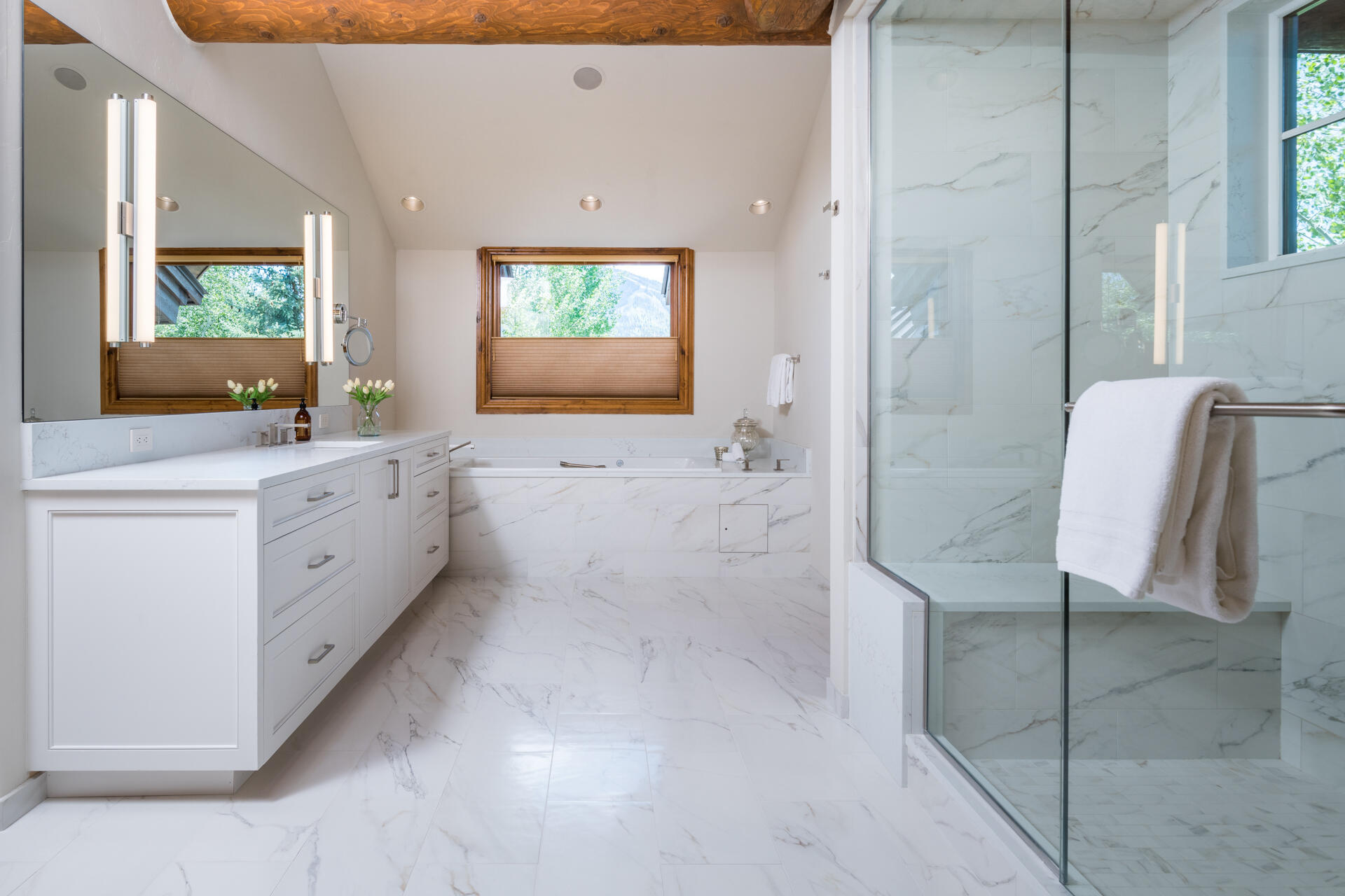 100 Fairway Road Sun Valley, ID 83353 - Photo 20 of 37 Primary Bath