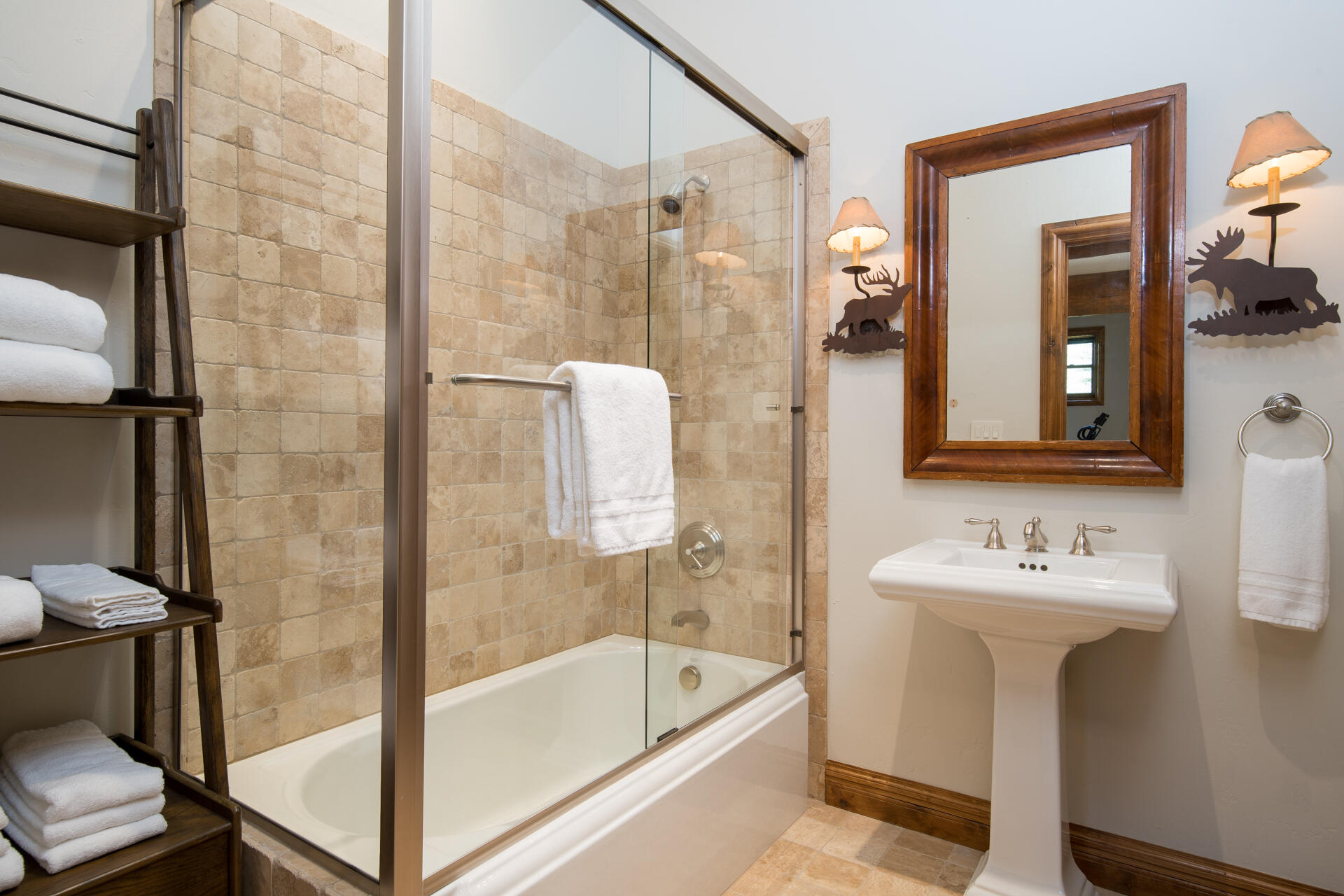 100 Fairway Road Sun Valley, ID 83353 - Photo 24 of 37 Guest Bath