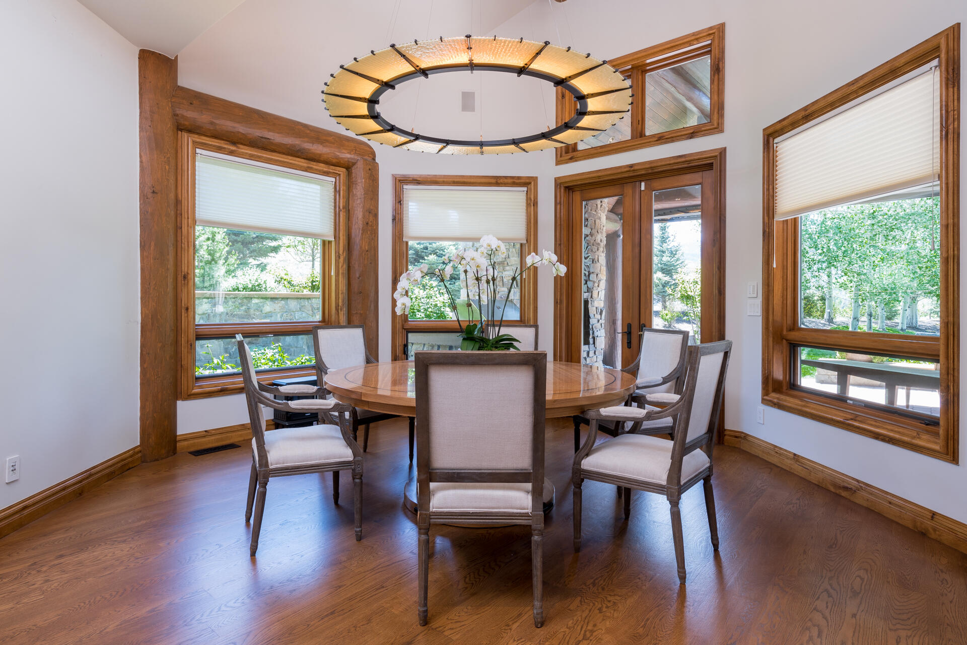 100 Fairway Road Sun Valley, ID 83353 - Photo 9 of 37 Informal Dining Area