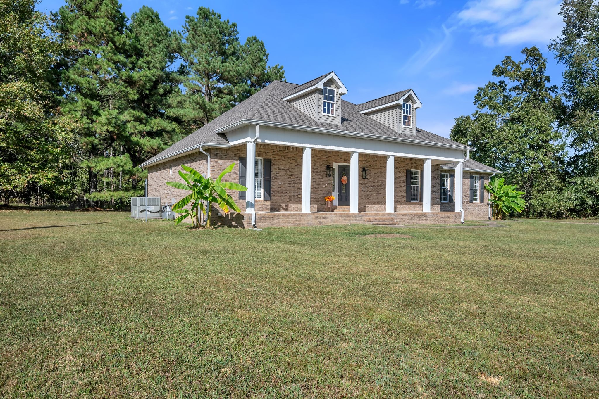 2044 Old Blacktop Road McEwen, TN 37101 - Photo 13 of 45 front view of a house with a yard