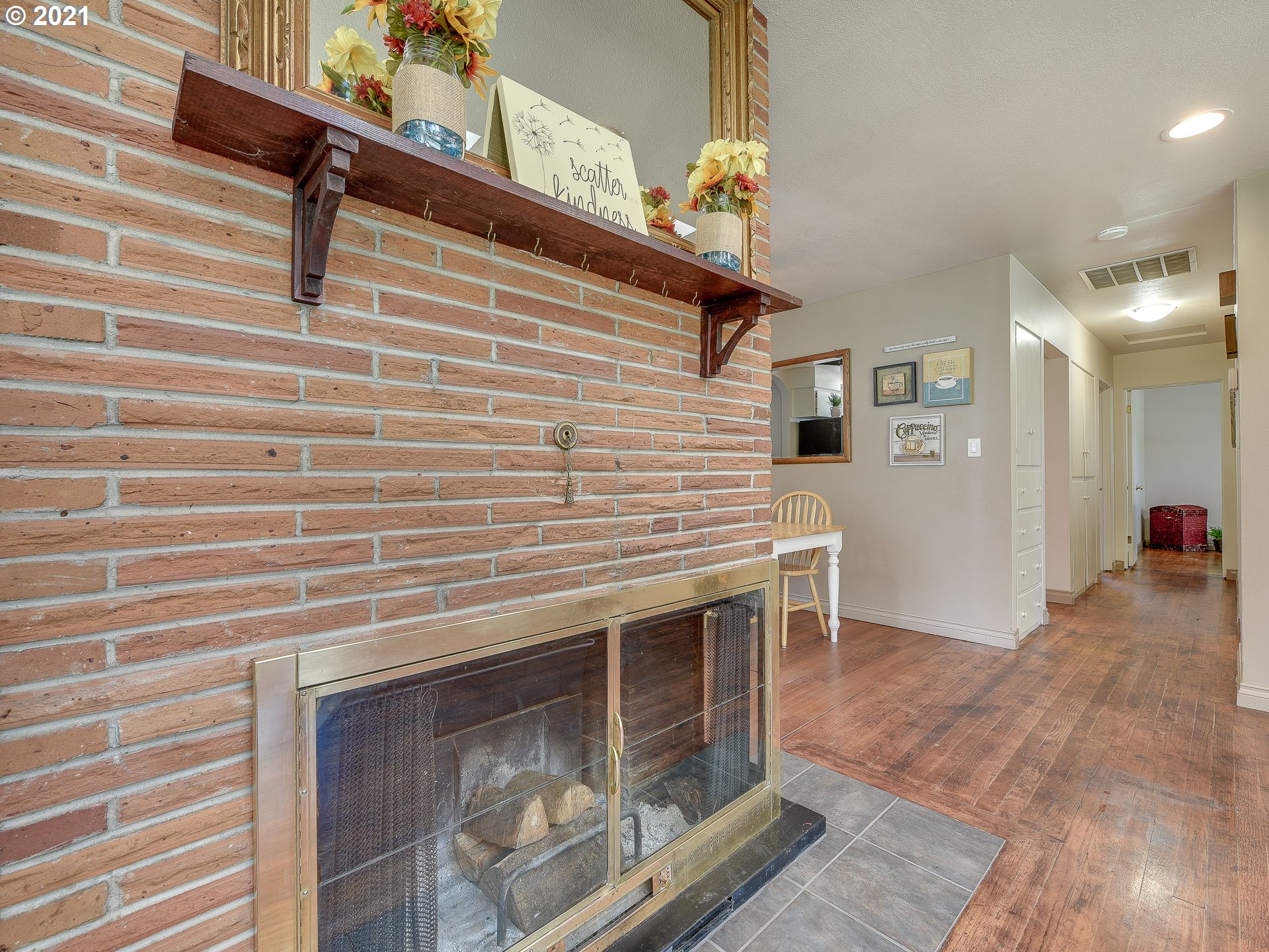 2639 Harding Street Longview, WA 98632 - Photo 12 of 32 Gallery Image 12