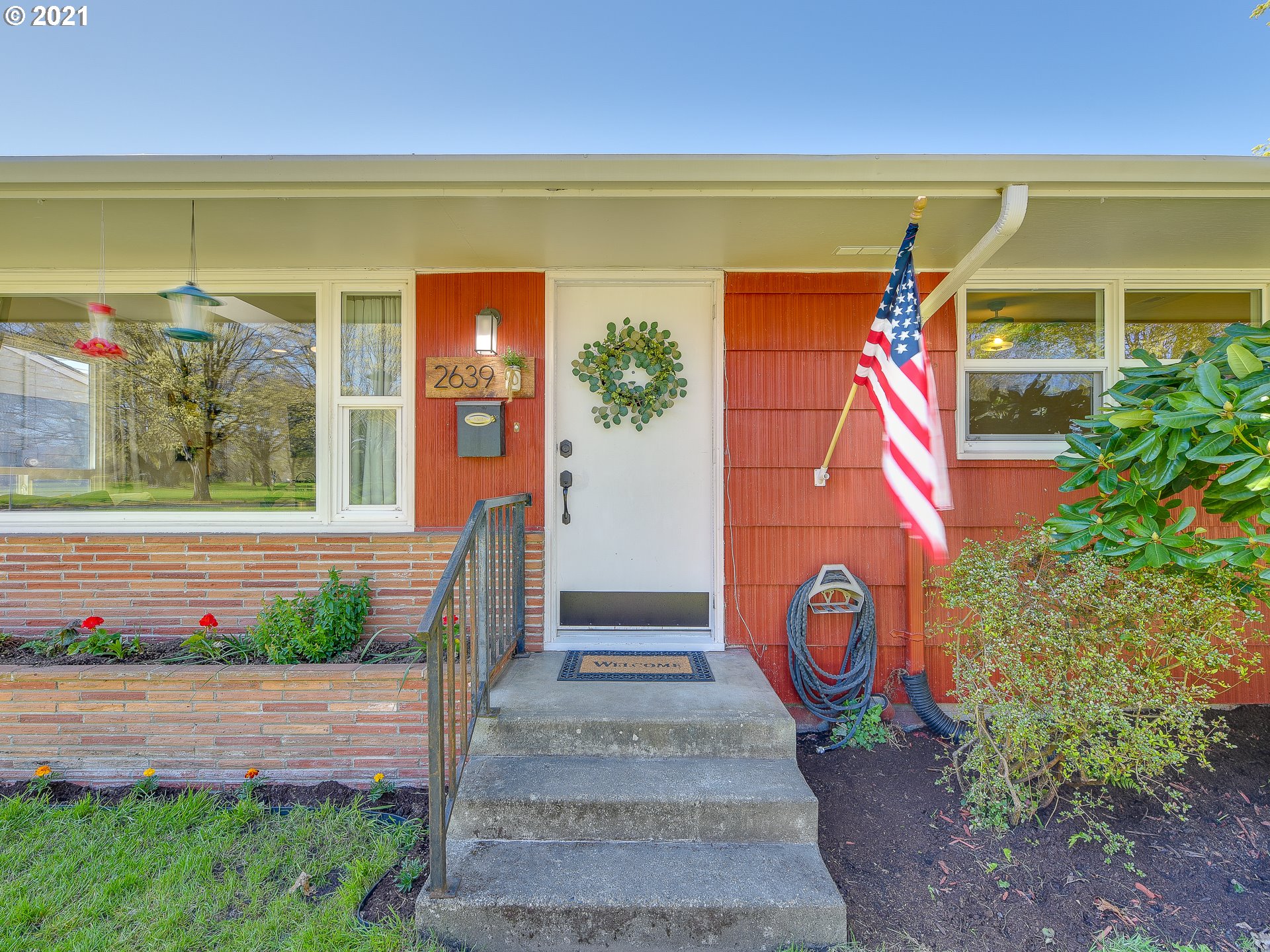 2639 Harding Street Longview, WA 98632 - Photo 4 of 32 Gallery Image 4