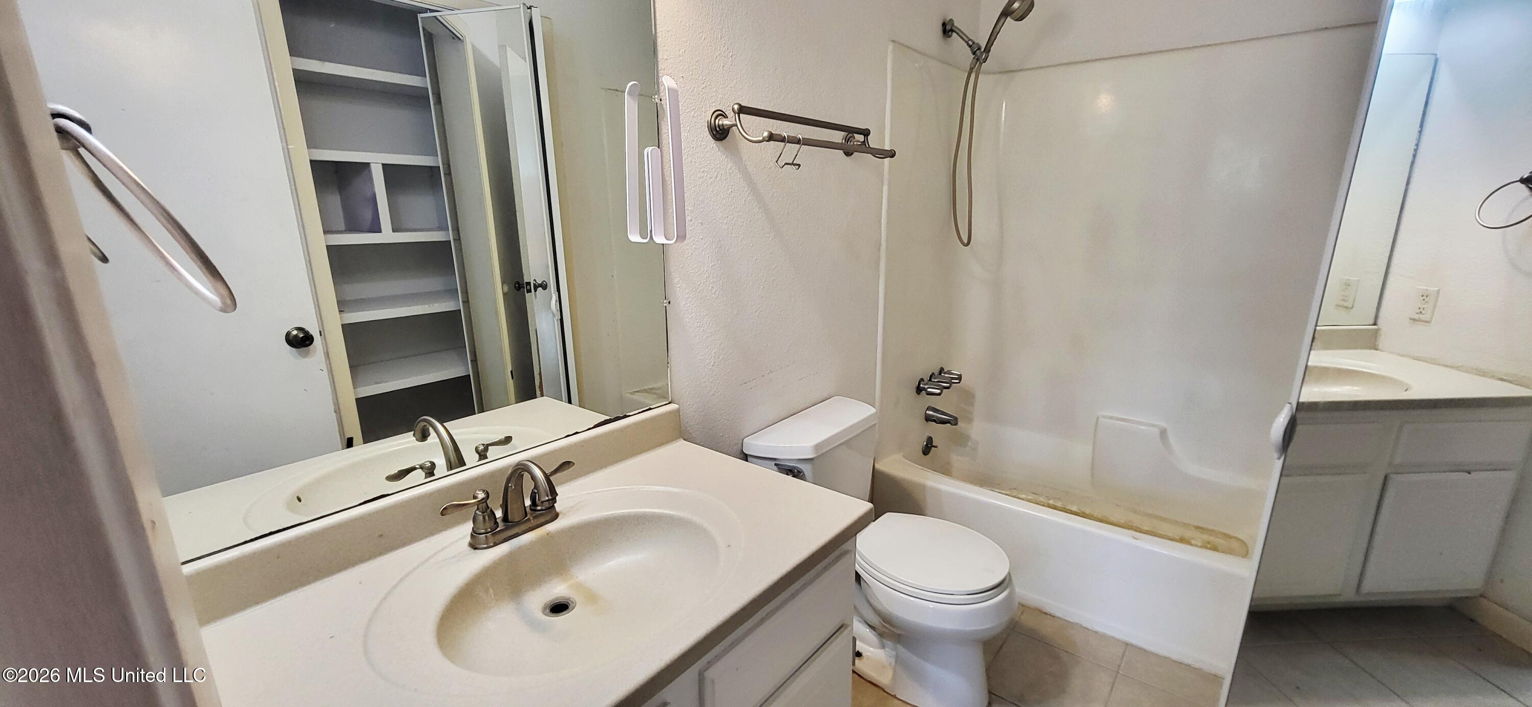 928 Courthouse Road, Unit 25 Gulfport, MS 39507 - Photo 13 of 17 20260430_140729