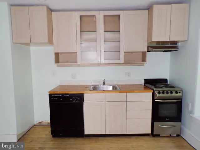 $75,900 | 20 East Penn Street, Unit 6, Philadelphia, PA 19144