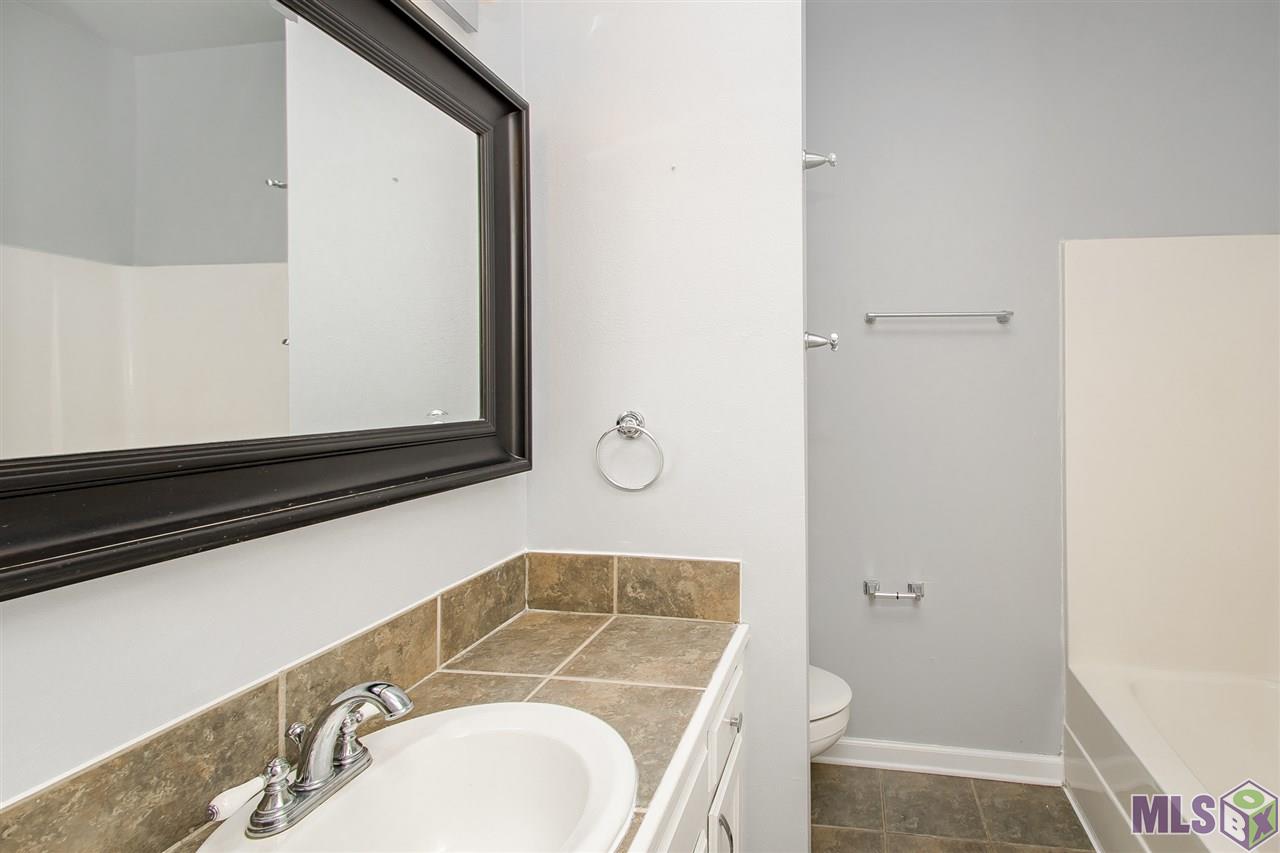 9271 Pecan Tree Drive Baton Rouge, LA 70810 - Photo 17 of 21 Gallery Image 17