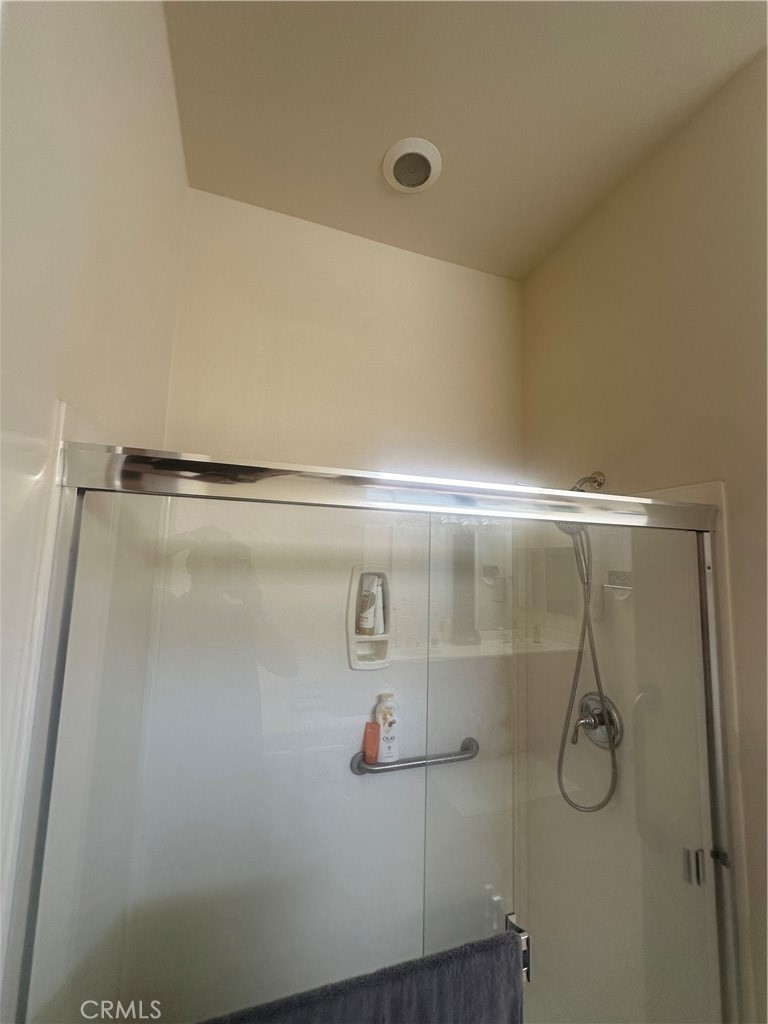 1185 Lantana Road Beaumont, CA 92223 - Photo 35 of 36 a bathroom with a shower