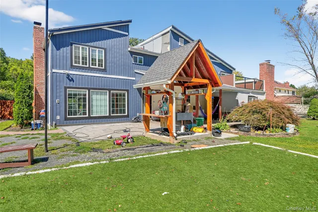 $1,199,999 | 306 South Pascack Road, Nanuet, NY 10954