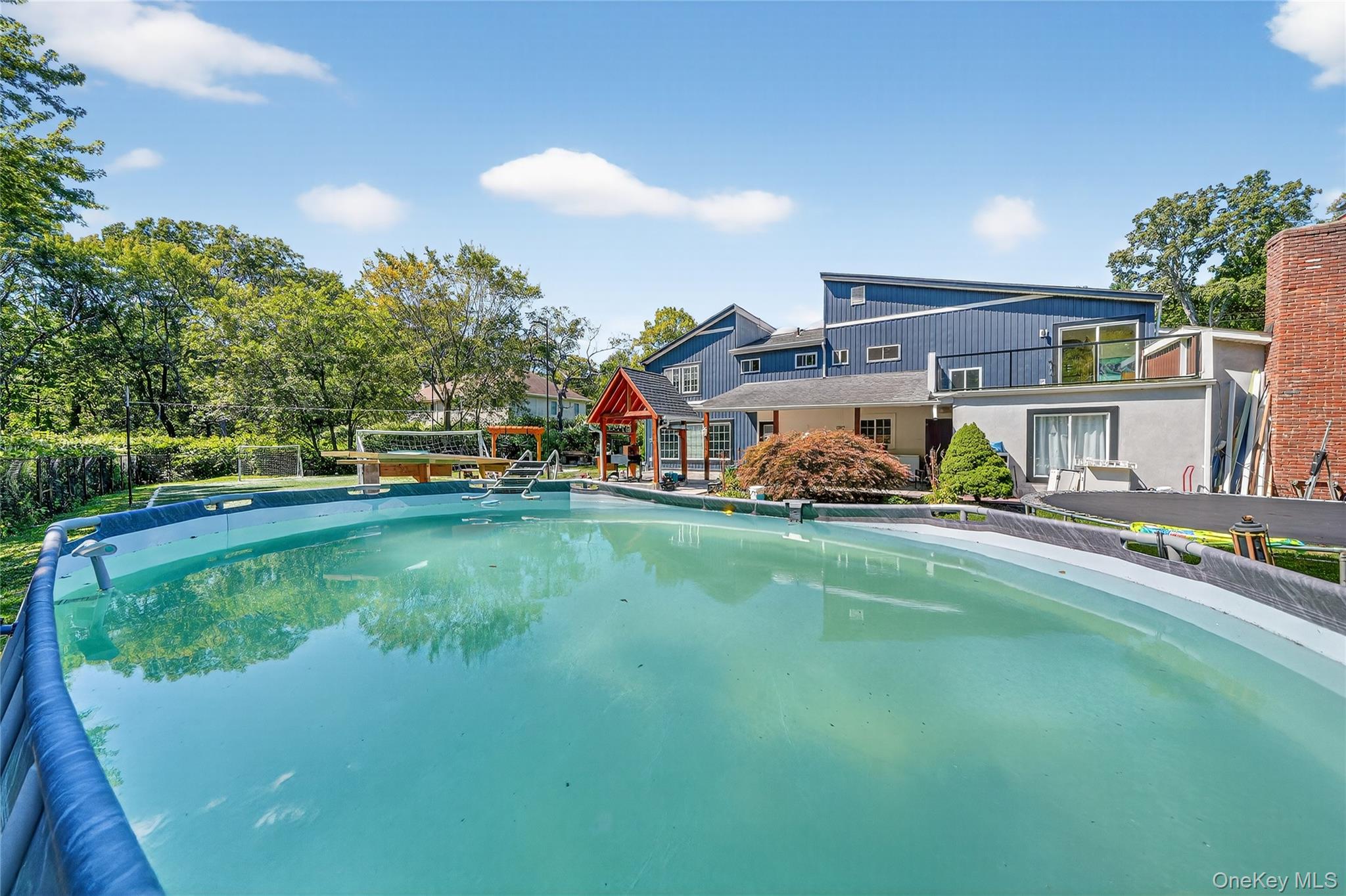 306 South Pascack Road Nanuet, NY 10954 - Photo 45 of 48 View of outdoor pool