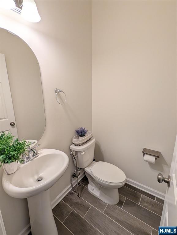 85 Truman Drive Wood-Ridge, NJ 07075 - Photo 10 of 47