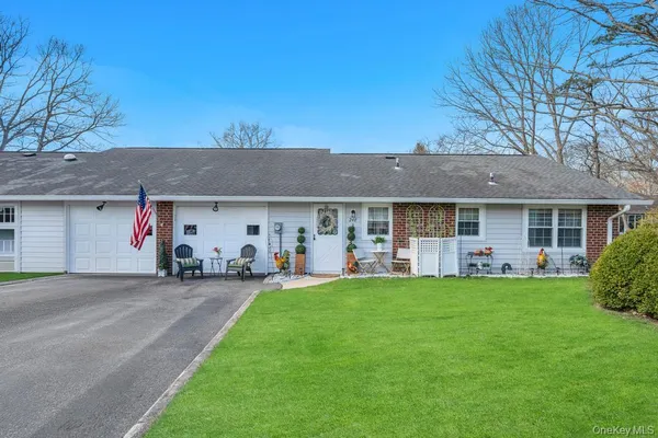 $415,000 | 248 Newcastle Court, Unit A, Ridge, NY 11961