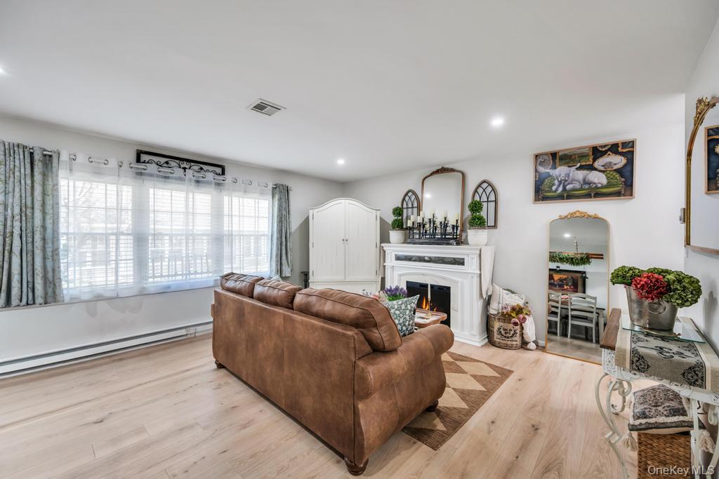 248 Newcastle Court, Unit A Ridge, NY 11961 - Photo 11 of 40