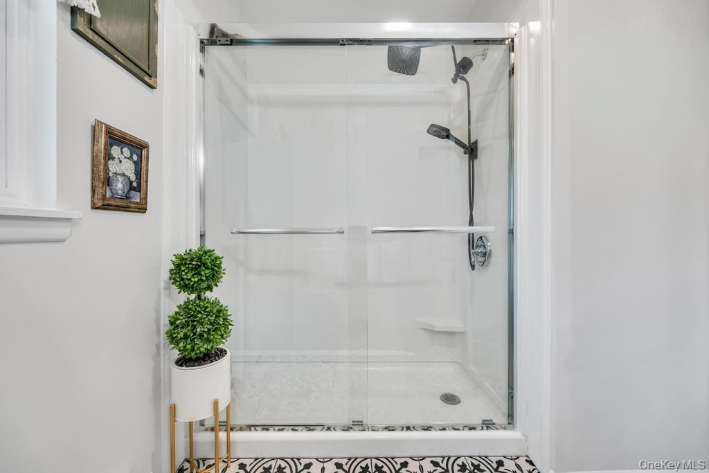 248 Newcastle Court, Unit A Ridge, NY 11961 - Photo 18 of 40