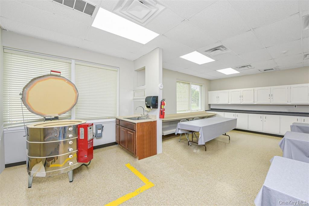 248 Newcastle Court, Unit A Ridge, NY 11961 - Photo 38 of 40