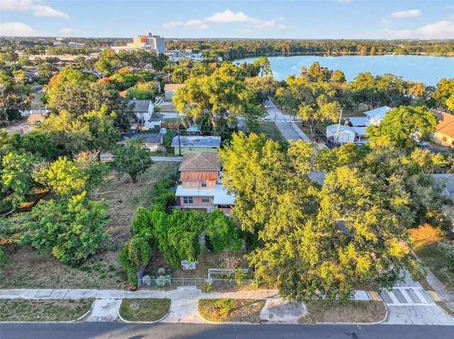 $240,000 | 229 Ave B Northeast, Winter Haven, FL 33881