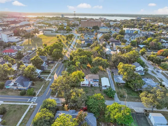 $240,000 | 229 Ave B Northeast, Winter Haven, FL 33881