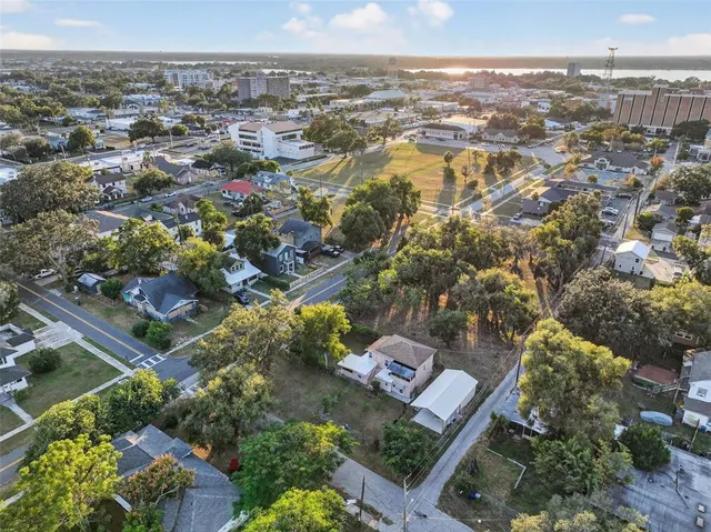 $240,000 | 229 Ave B Northeast, Winter Haven, FL 33881