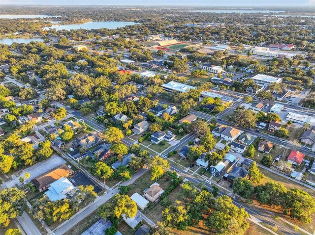 $240,000 | 229 Ave B Northeast, Winter Haven, FL 33881