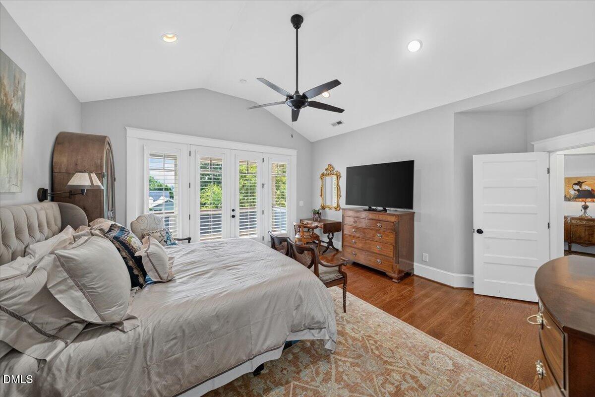 512 East Whitaker Mill Road Raleigh, NC 27608 - Photo 50 of 96 109-512EastWhitakerMillRoadRaleigh_115