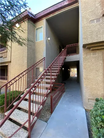 $1,395 | 8250 North Grand Canyon Drive, Unit 1129, Las Vegas, NV 89166