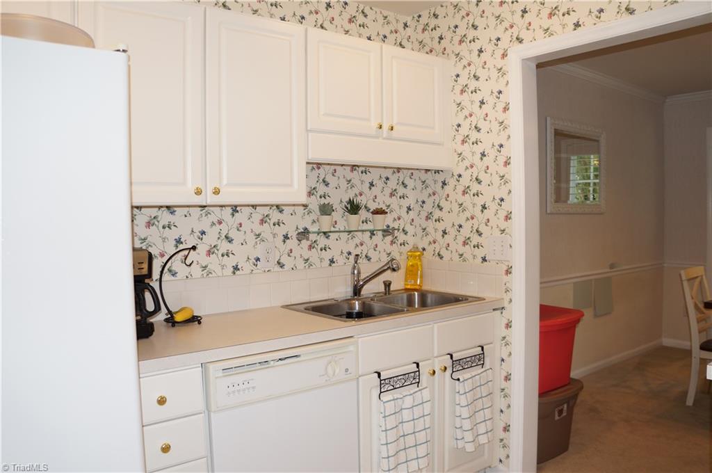 4325 Riverside Drive Clemmons, NC 27012 - Photo 13 of 27 Gallery Image 13