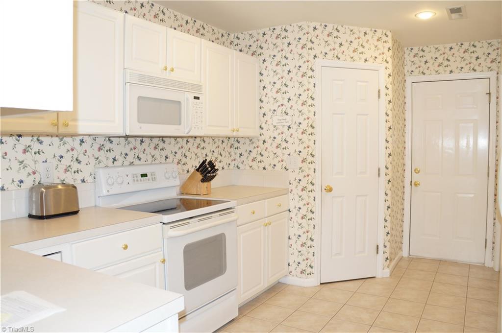 4325 Riverside Drive Clemmons, NC 27012 - Photo 14 of 27 Gallery Image 14