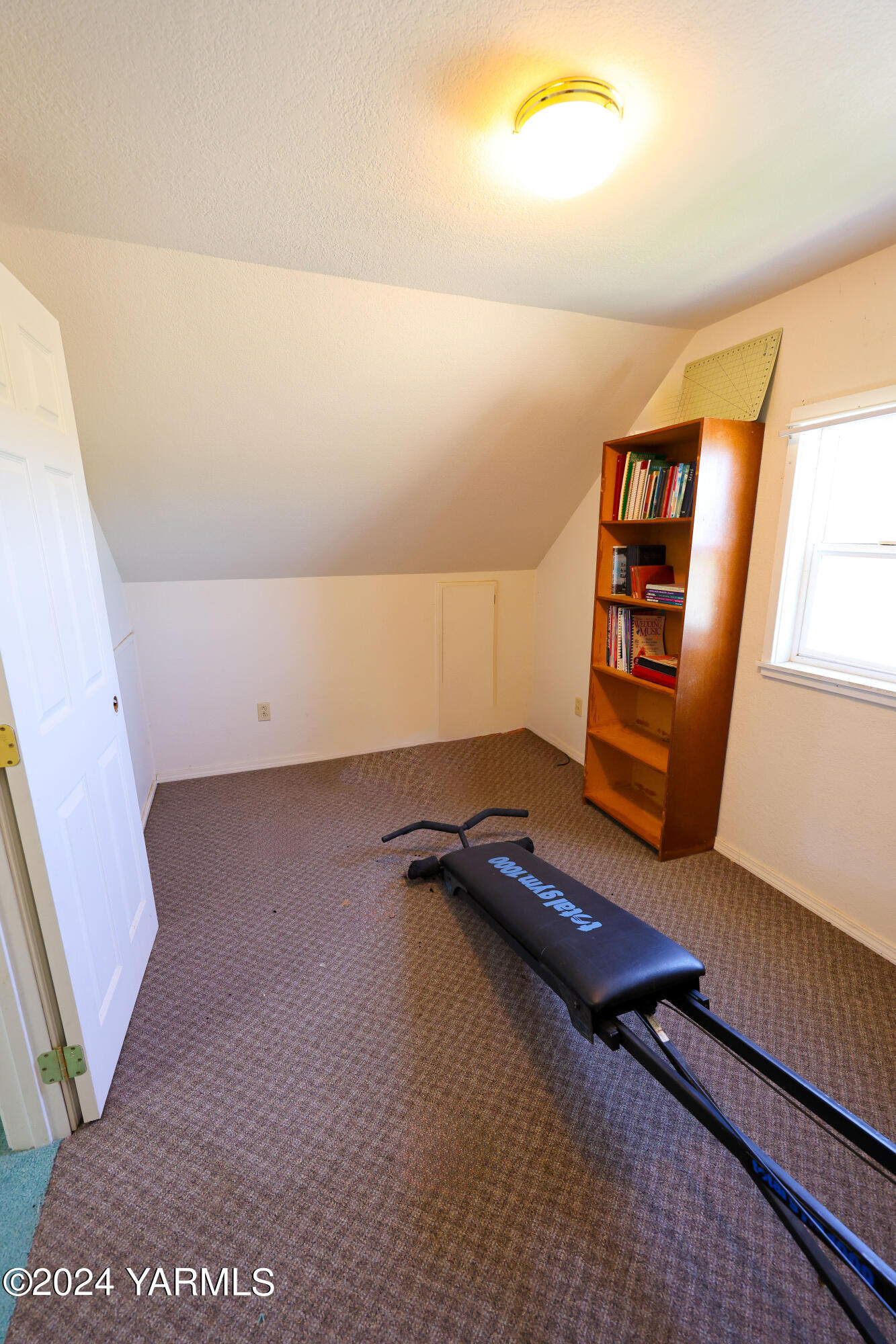 2200 Forsell Road Grandview, WA 98930 - Photo 14 of 30 Bedroom 2
