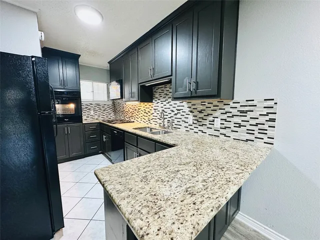 $1,395 | 601 West 11th Street, Unit 115, Austin, TX 78701
