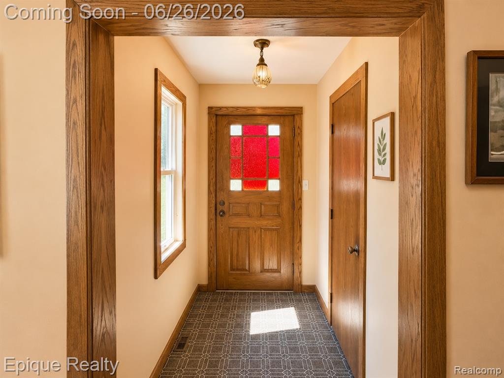 43899 Crowley Road Belleville, MI 48111 - Photo 5 of 26