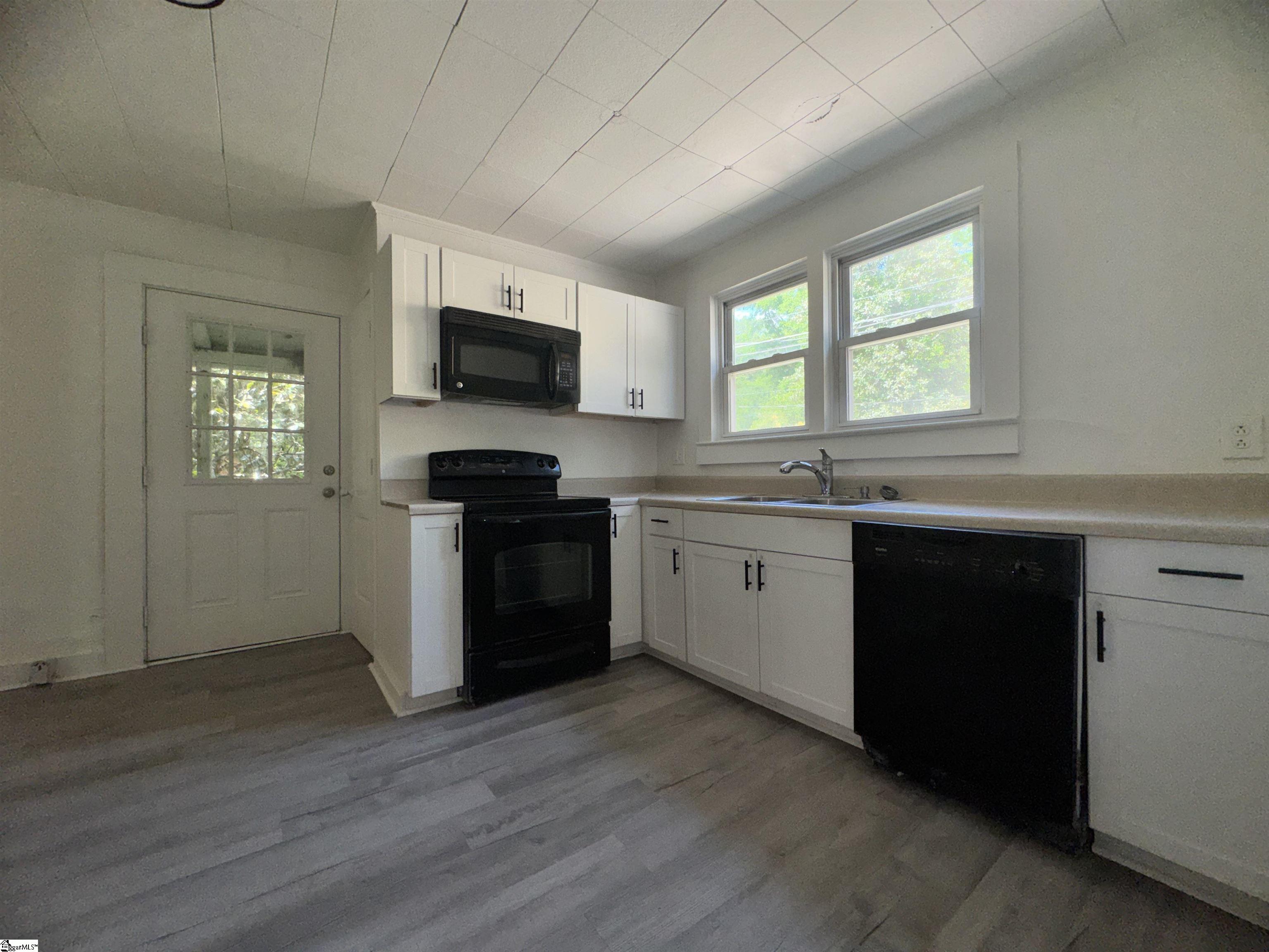 6 Riverside Street Laurens, SC 29360 - Photo 10 of 19